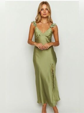 Beginning Boutique Wendy Sage Lace Ruffle Maxi Dress- NWOT